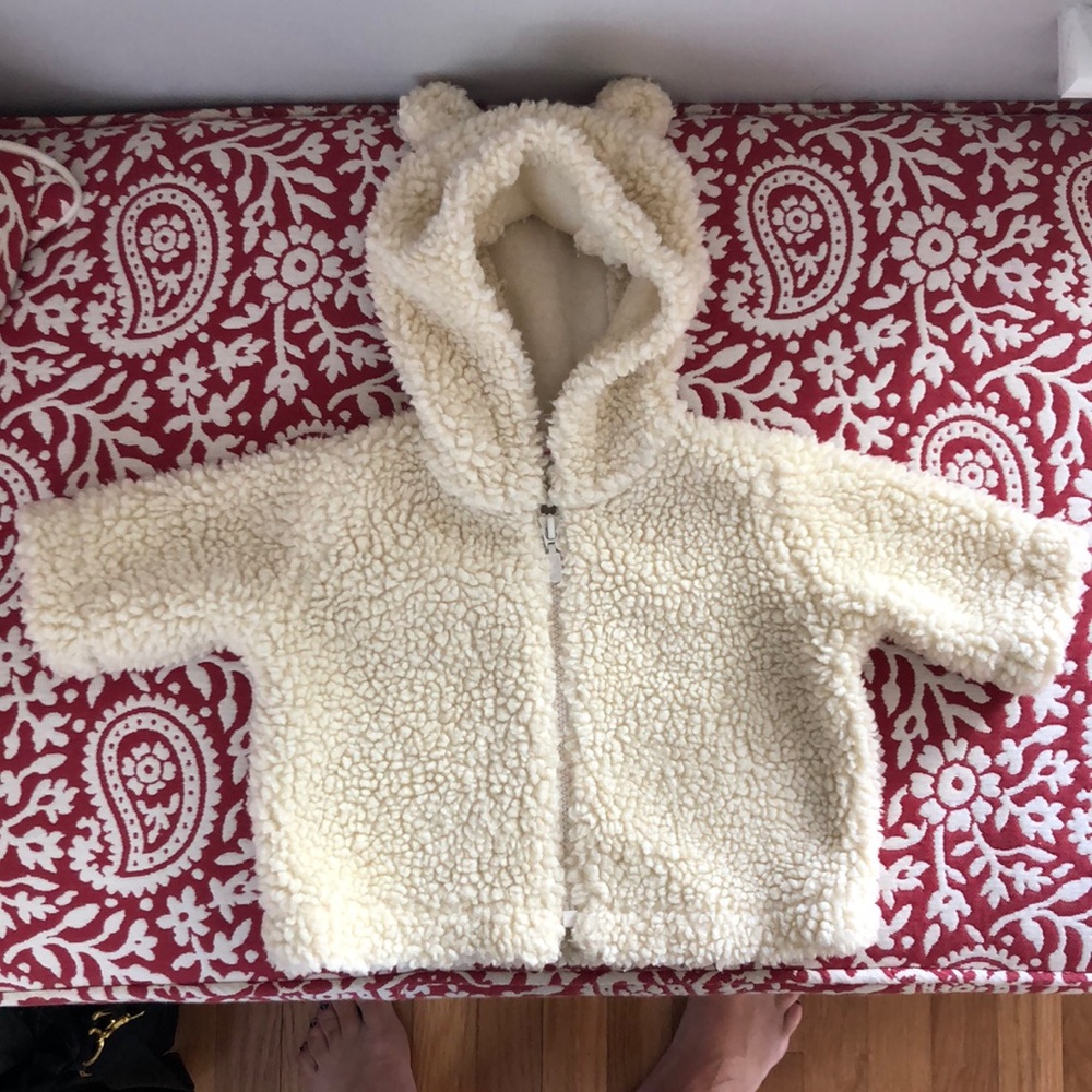 Hanna Andersson cozy fleece bear hoody